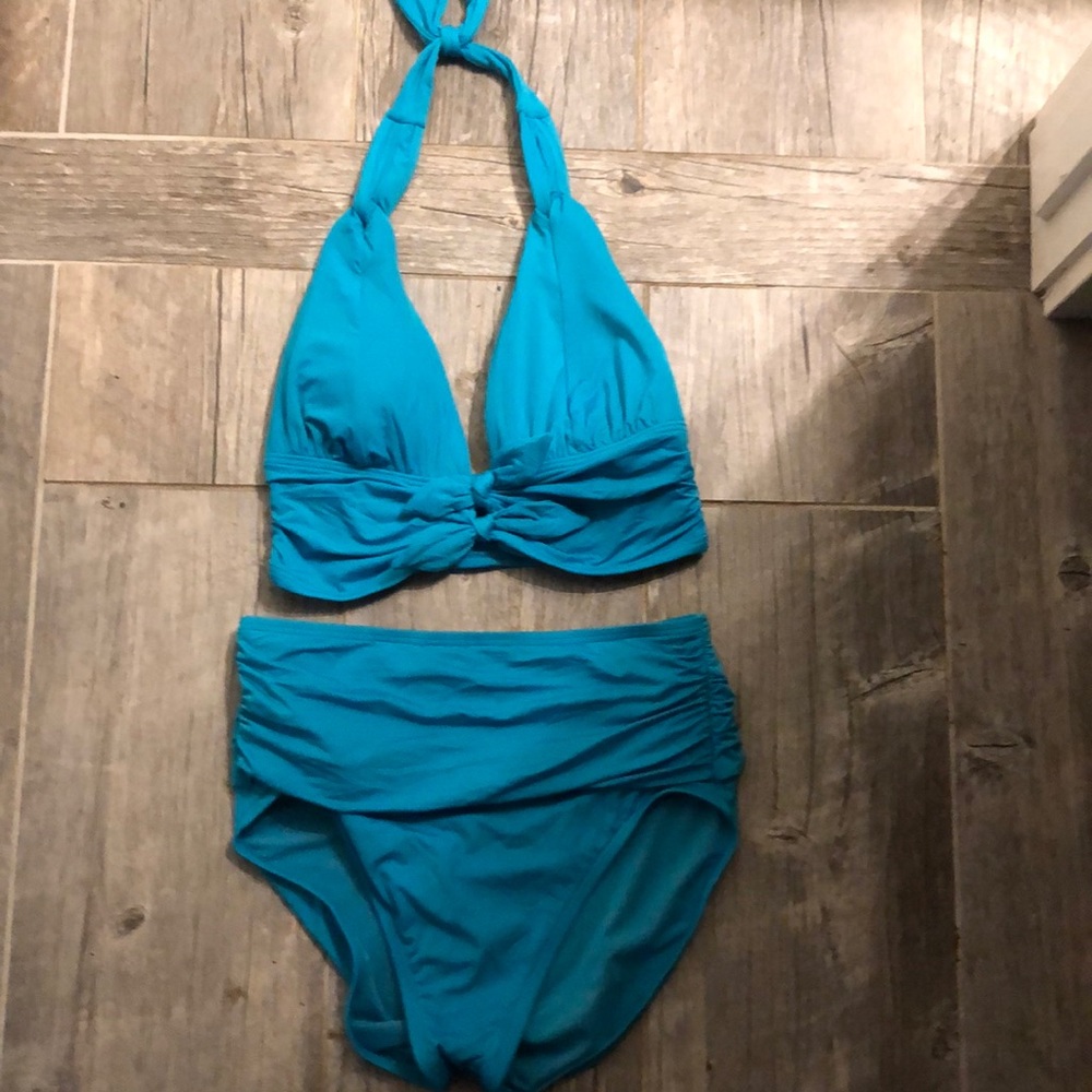 Carmen Marc Valvo swim